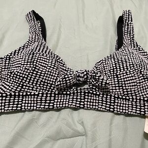 NWT-Aerie Scoop Neck Bikini Top -Size Large-Black & White Polka Dot